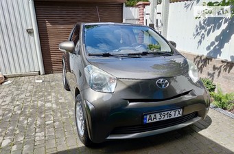 Toyota IQ  2010