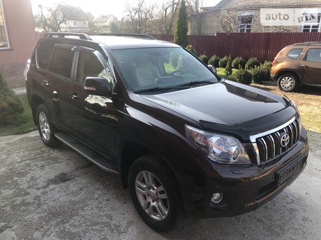 Toyota Land Cruiser Prado 150 3.0D AT (127 л.с.) 2011