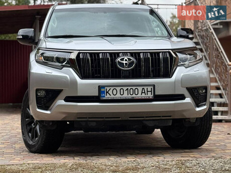 Toyota Land Cruiser Prado 2021