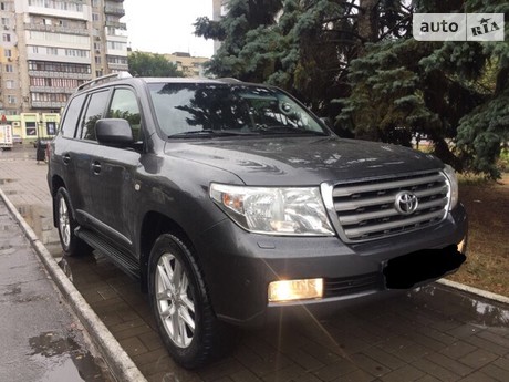 Toyota Land Cruiser 2011