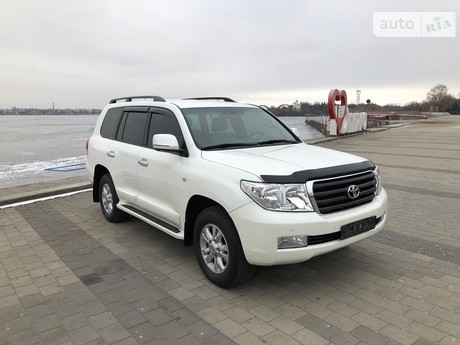 Toyota Land Cruiser 2010