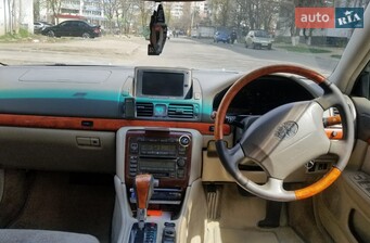 Toyota Progres  2000