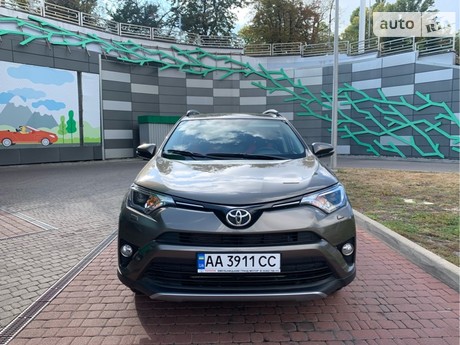 Toyota RAV4 2017