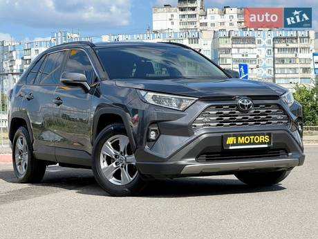 Toyota RAV4 2022 в Киеве