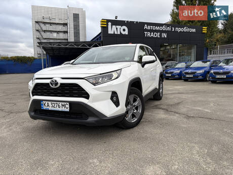Toyota RAV4 2023 в Киеве