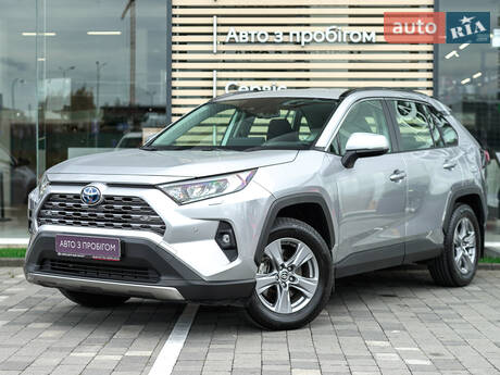 Toyota RAV4 2024 в Львове