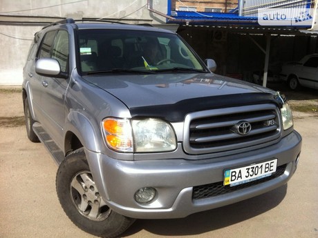 Toyota Sequoia 2002