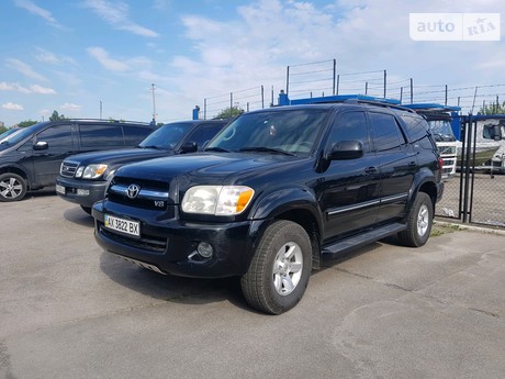 Toyota Sequoia 2005