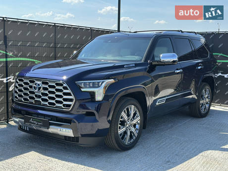 Toyota Sequoia 2023 в Киеве