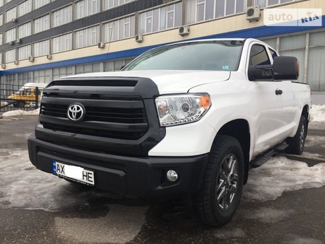 Toyota Tundra 2016