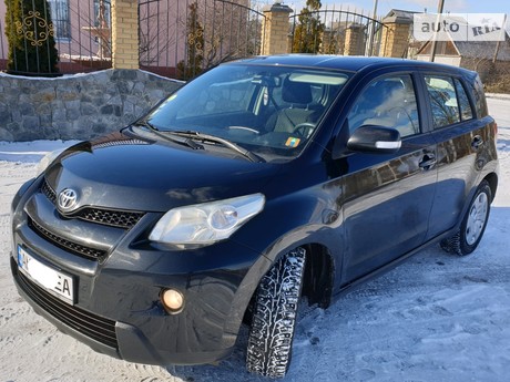 Toyota Urban Cruiser 2011