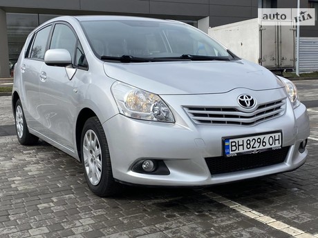 Toyota Verso 2009