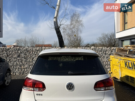 Volkswagen Golf GTI 2012