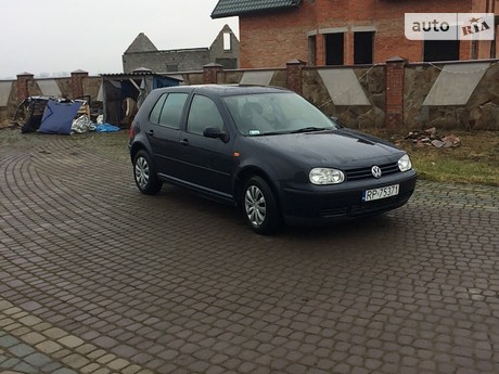 Volkswagen Golf IV