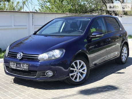 Volkswagen Golf VI