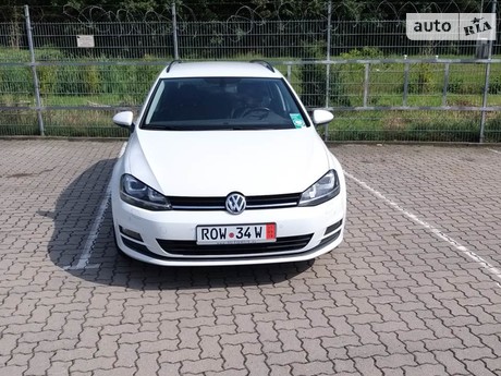 Volkswagen Golf VII