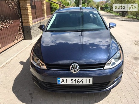 Volkswagen Golf VII