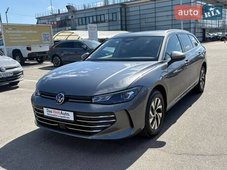 Volkswagen Passat 2024 в Киеве