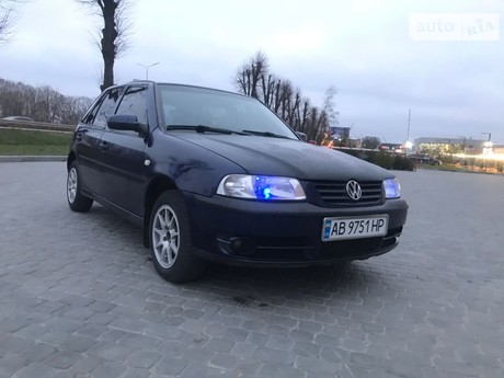 Volkswagen Pointer 2005