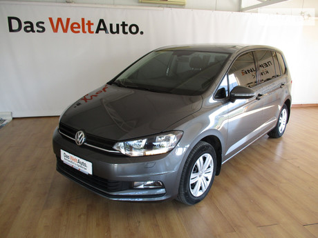 Volkswagen Touran 2.0D AT (110 л.с.) 2016