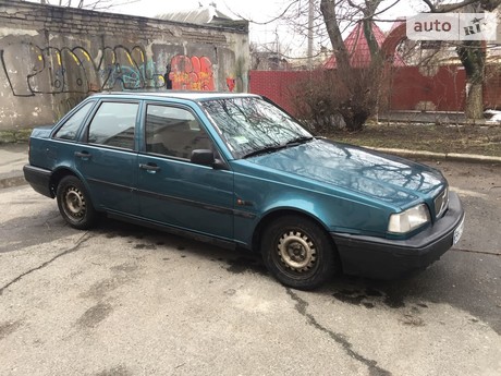 Volvo 440