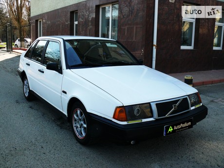 Volvo 440 1992