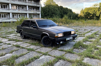 Volvo 740  1985