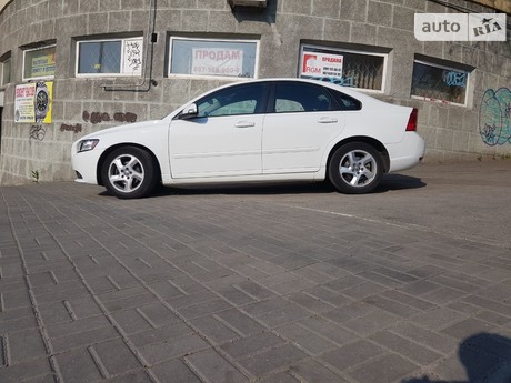 Volvo S40 2012