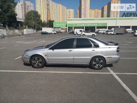 Volvo S40