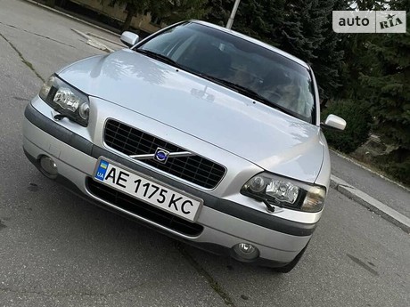 Volvo S60 2004