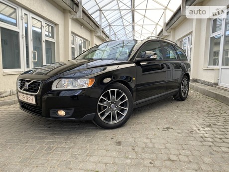 Volvo V50