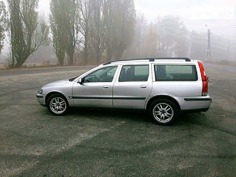 Volvo V70 2002