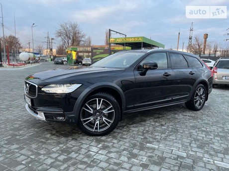 Volvo V90 2019