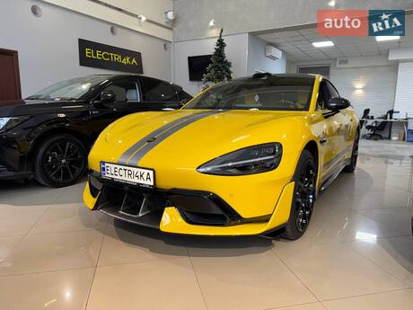 Xiaomi SU7 Ultra 2025 в Києві