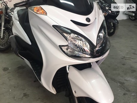 Yamaha Majesty 2010