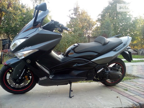 Yamaha T-Max 500 2011