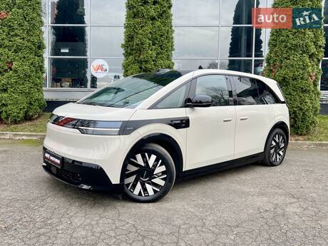 Zeekr Mix 2024 в Киеве