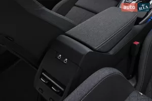 Технології комфорту - Новий Audi A5 B10 ліфтбек