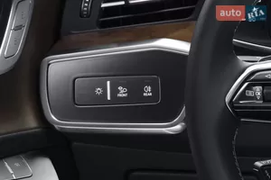 Все освещение под рукой - Audi A6 C8 (FL) седан