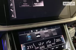 Інтеграція смартфона з Apple CarPlay