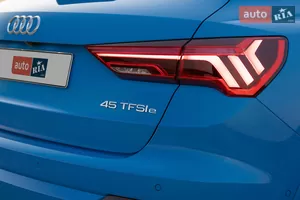 Стильная задняя часть - Новый Audi Q3 F3 кроссовер