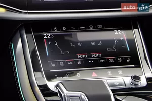 Цифровий комфорт - Новий Audi Q8 1 поколение (FL) кросовер-купе