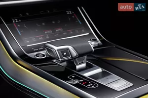 Символ прогресу - Новий Audi Q8 1 поколение (FL) кросовер-купе