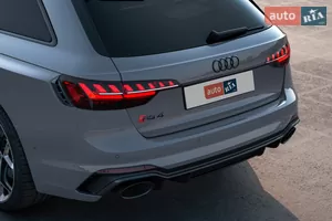  Спорткар в кузове универсала - Audi RS4 B9 (FL) универсал