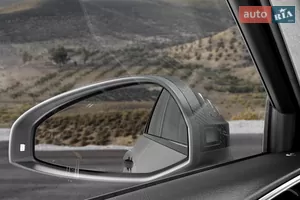 Безопасное маневрирование - Audi RS4 B9 (FL) универсал