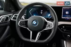 Технологии под рукой - BMW i4 G26 (FL) купе