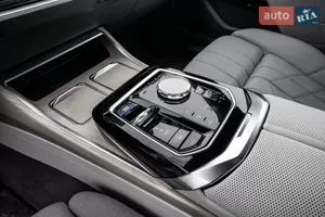 Все под контролем - Новый BMW i7 G70 седан