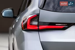 Форма, що привертає увагу - Новий BMW iX1 U11 кросовер