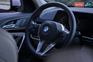 Место силы водителя - Новый BMW X1 U11 кроссовер