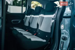 Три отдельных кресла - Новый Citroen Berlingo 3 поколение (FL) минивэн